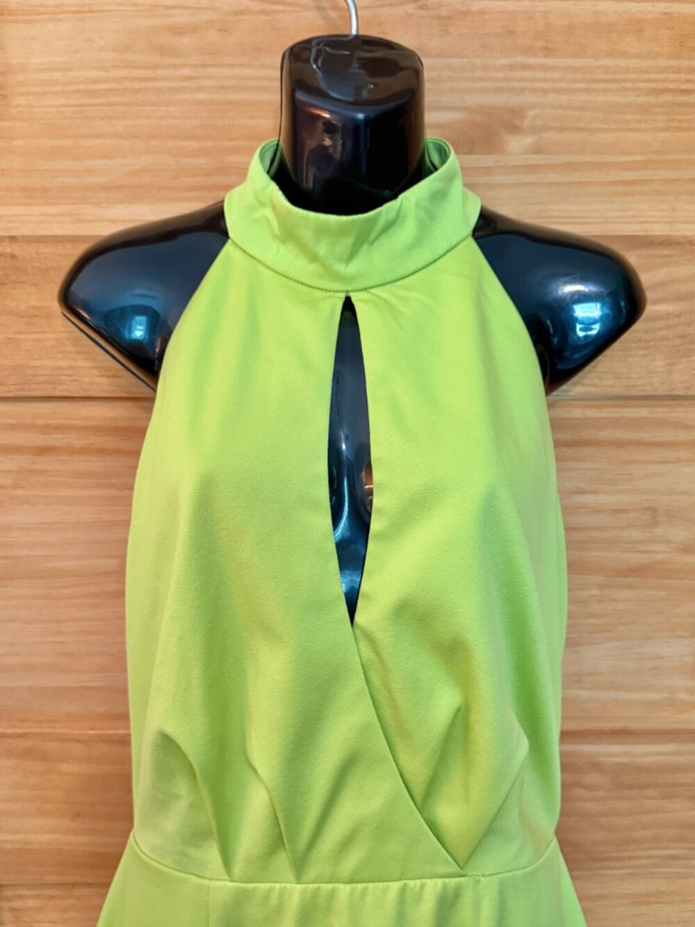 Elliatt x REVOLVE Regan Citrus Lime Green Halter Cut Out Mini Dress size M - Picture 3 of 7